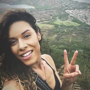 Meet your Posher, Angelique